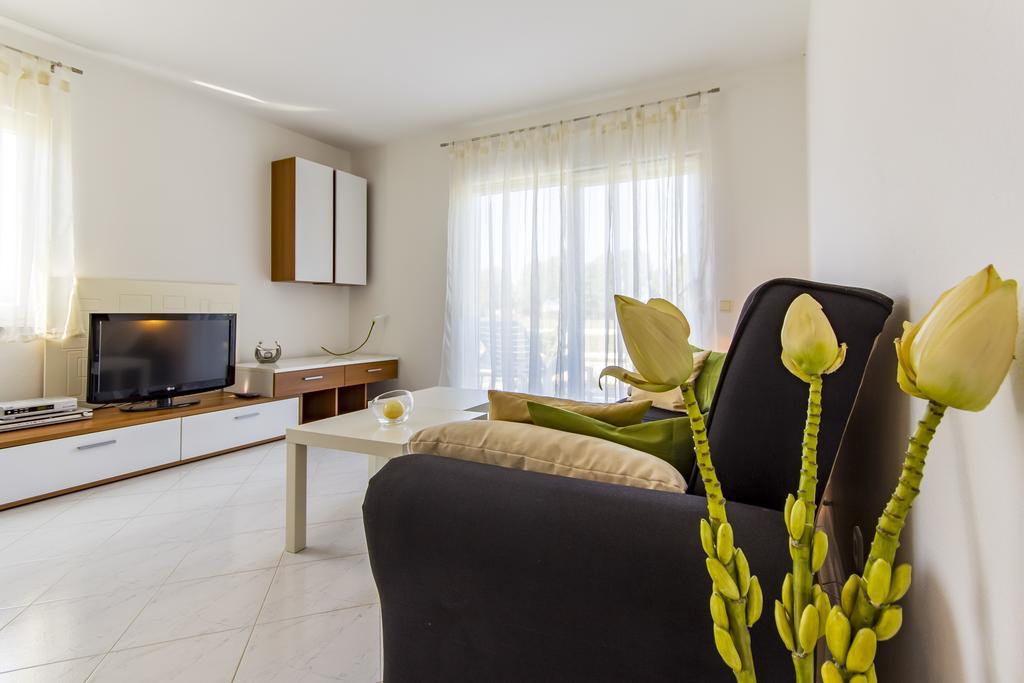 Apartments Alba Fazana Luaran gambar