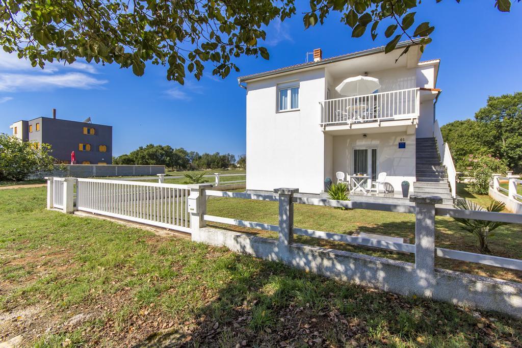 Apartments Alba Fazana Luaran gambar