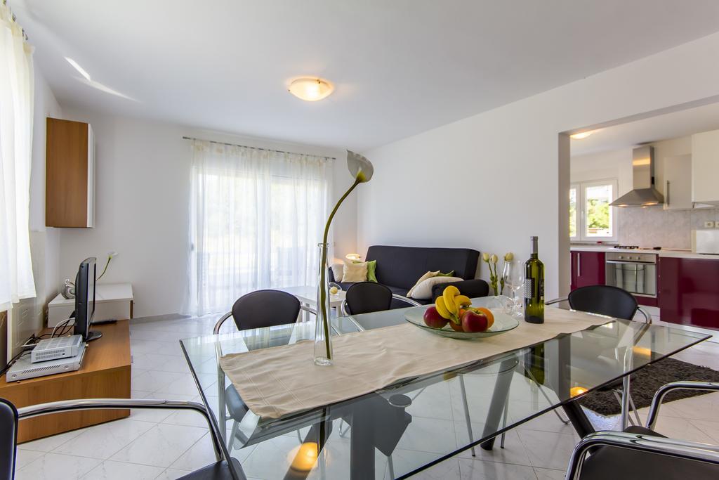 Apartments Alba Fazana Luaran gambar